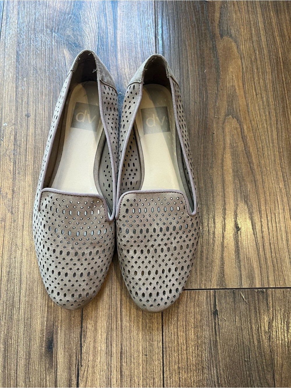 DV by Dolce Vita Taupe Slip-On Flats Size 7.5